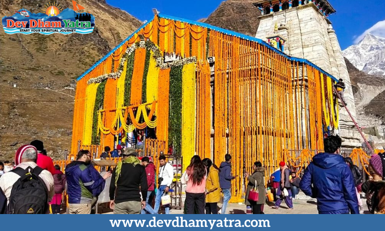 Kedarnath Temple Decorated with 10 Quintals of Flowers