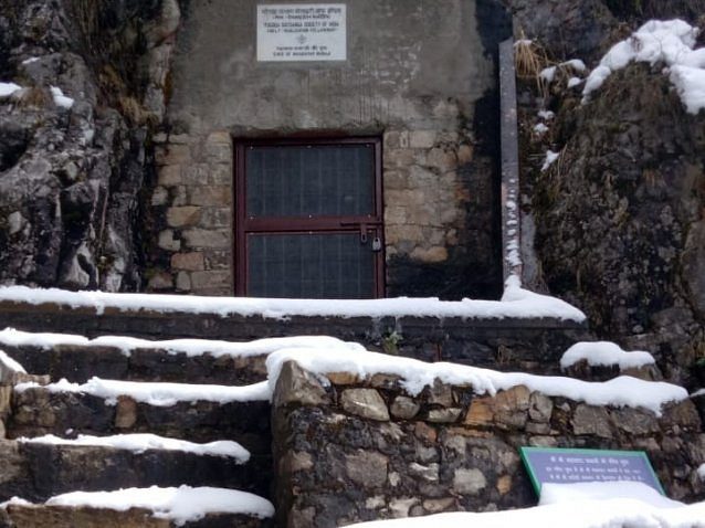 Mahavatar babaji cave in dwarahat