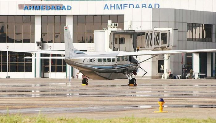 airplane Ahmedabad