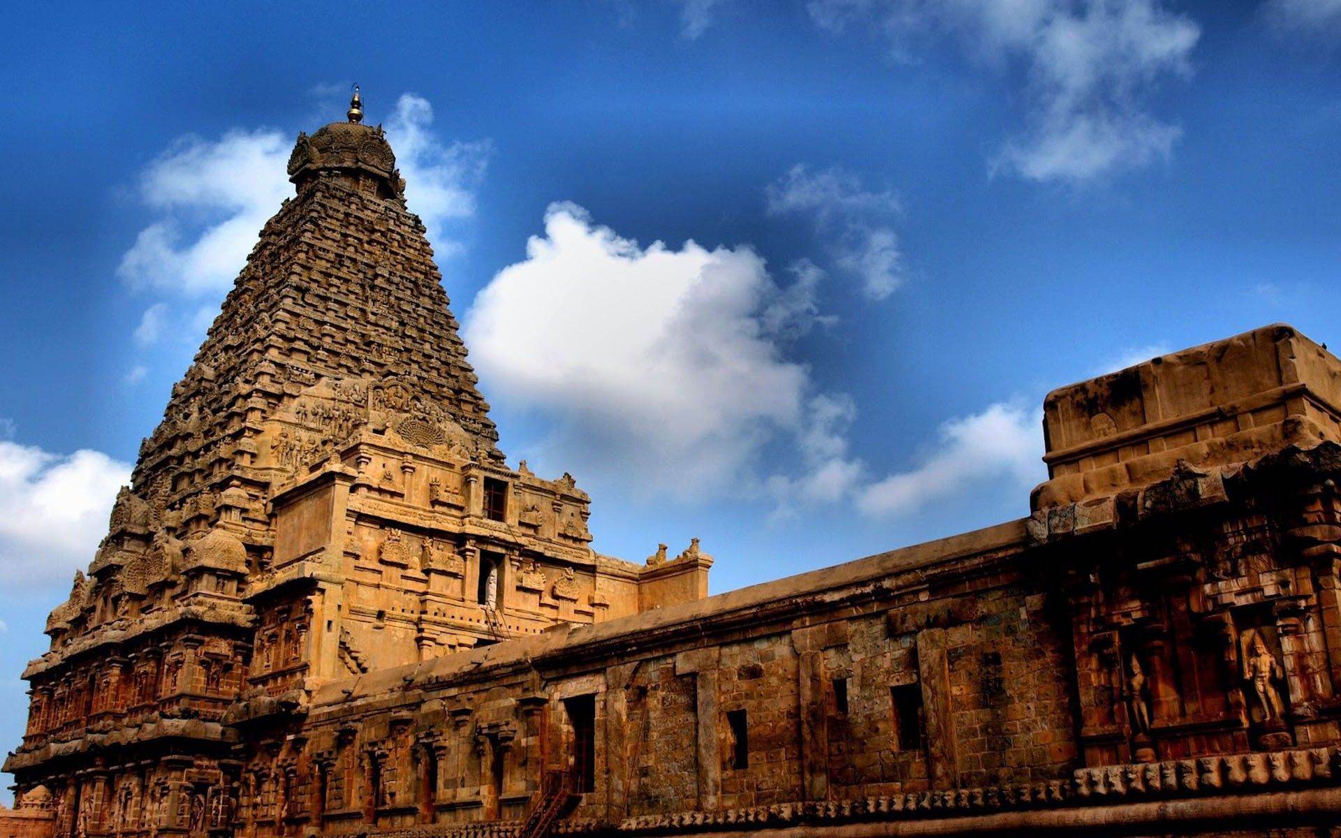 Brihadeeswarar Temple